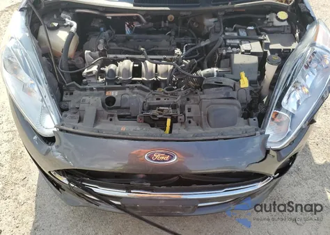 2015 Ford Fiesta Titanium z USA, uszkodzony, nr VIN 3FADP4FJ7FM178732